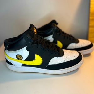 Nike Court Vision Mid Extra Smile 8.5